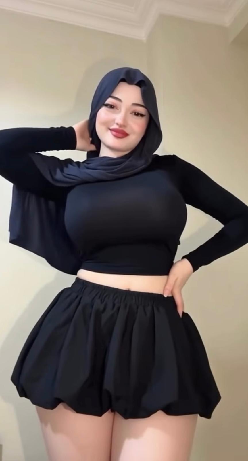 Merve Üniversiteli model